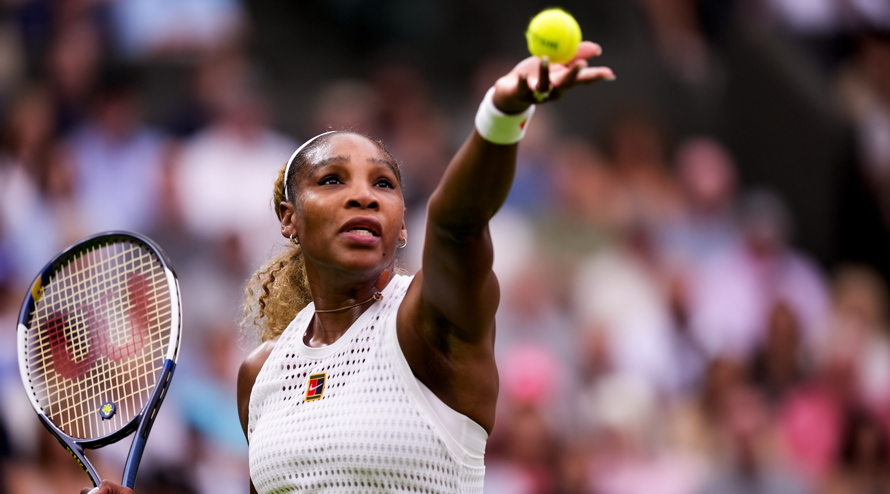 绿茵体育平台 - 绿茵体育 - Serena Williams 重返温网单打赛场：首轮三盘惜败背后的震撼时刻